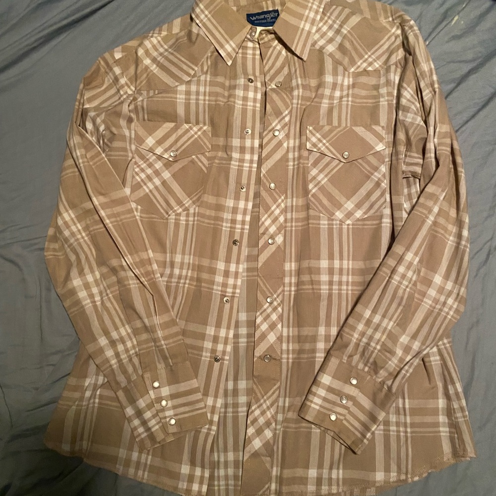 Men’s Large pearl snap by Wrangler